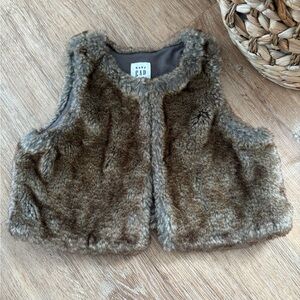 Faux Fur 12-18m baby gap Vest